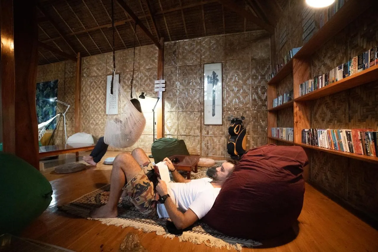 **** Inn Nautilus Hostel & Hammocks Panglao Philippines