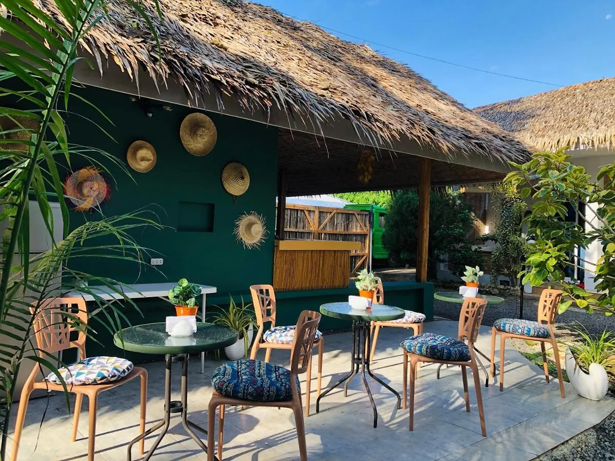 Nautilus Hostel & Hammocks Panglao