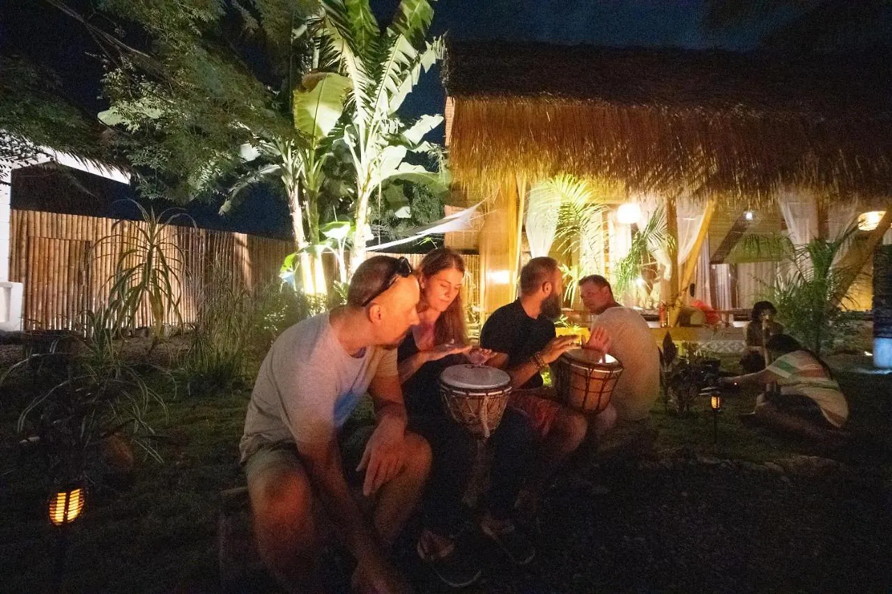 Nautilus Hostel & Hammocks Panglao Locanda