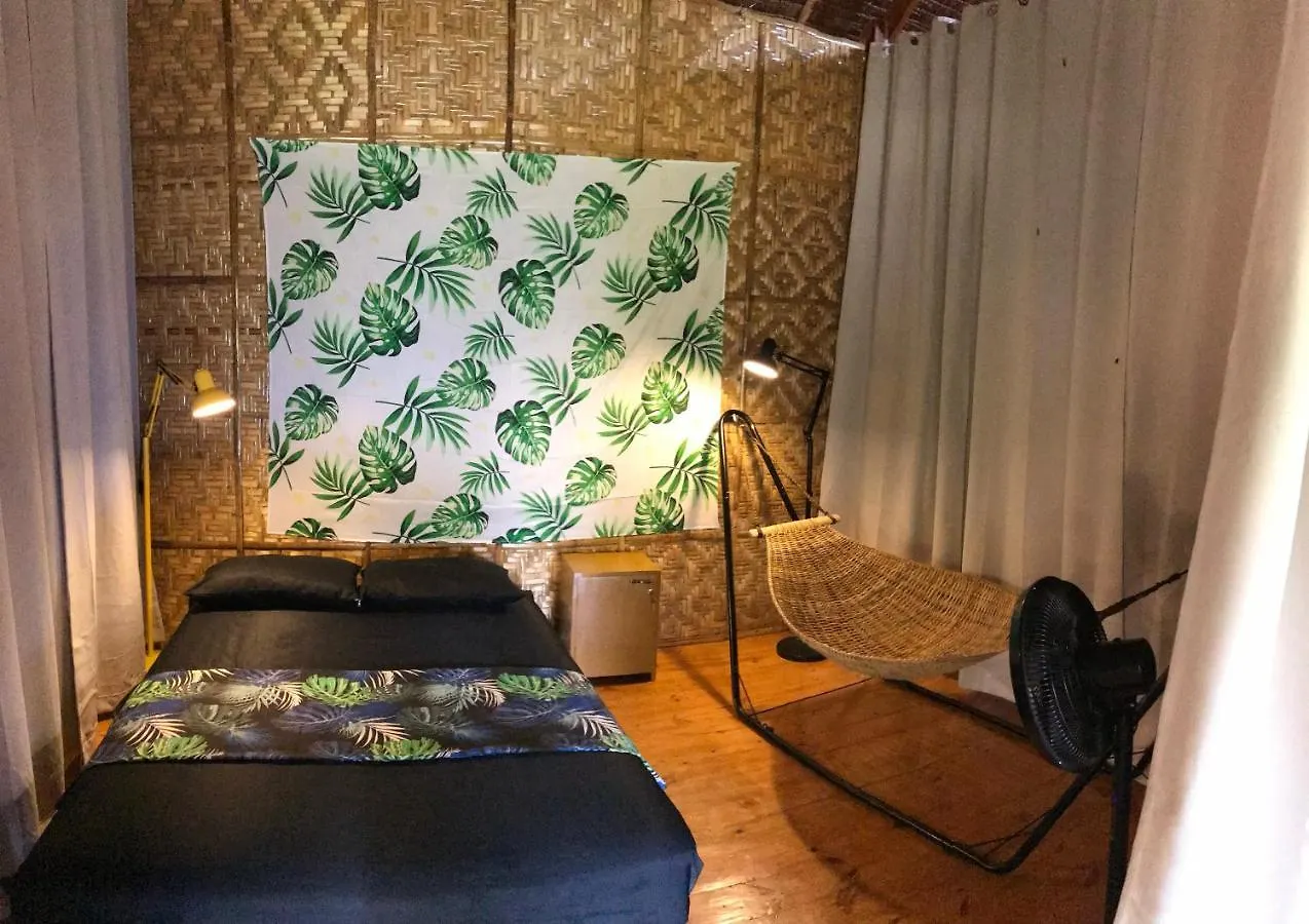 Nautilus Hostel & Hammocks Panglao