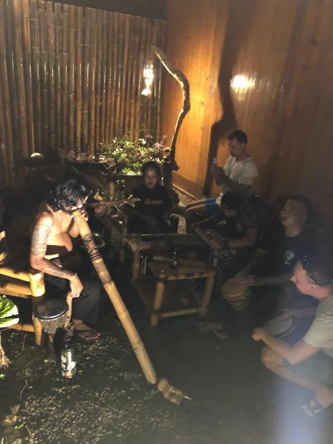 Nautilus Hostel & Hammocks Panglao